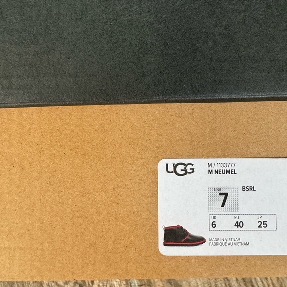 Brand New UGG Neumel Leather Men’s Boots “Black/Red” - Picture 10 of 11